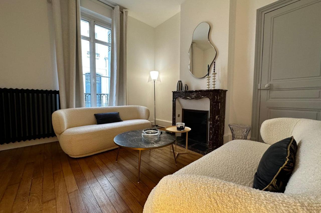 In The Beautiful Districts Of Tours A "Particular" With Great Comfort Villa Exterior foto
