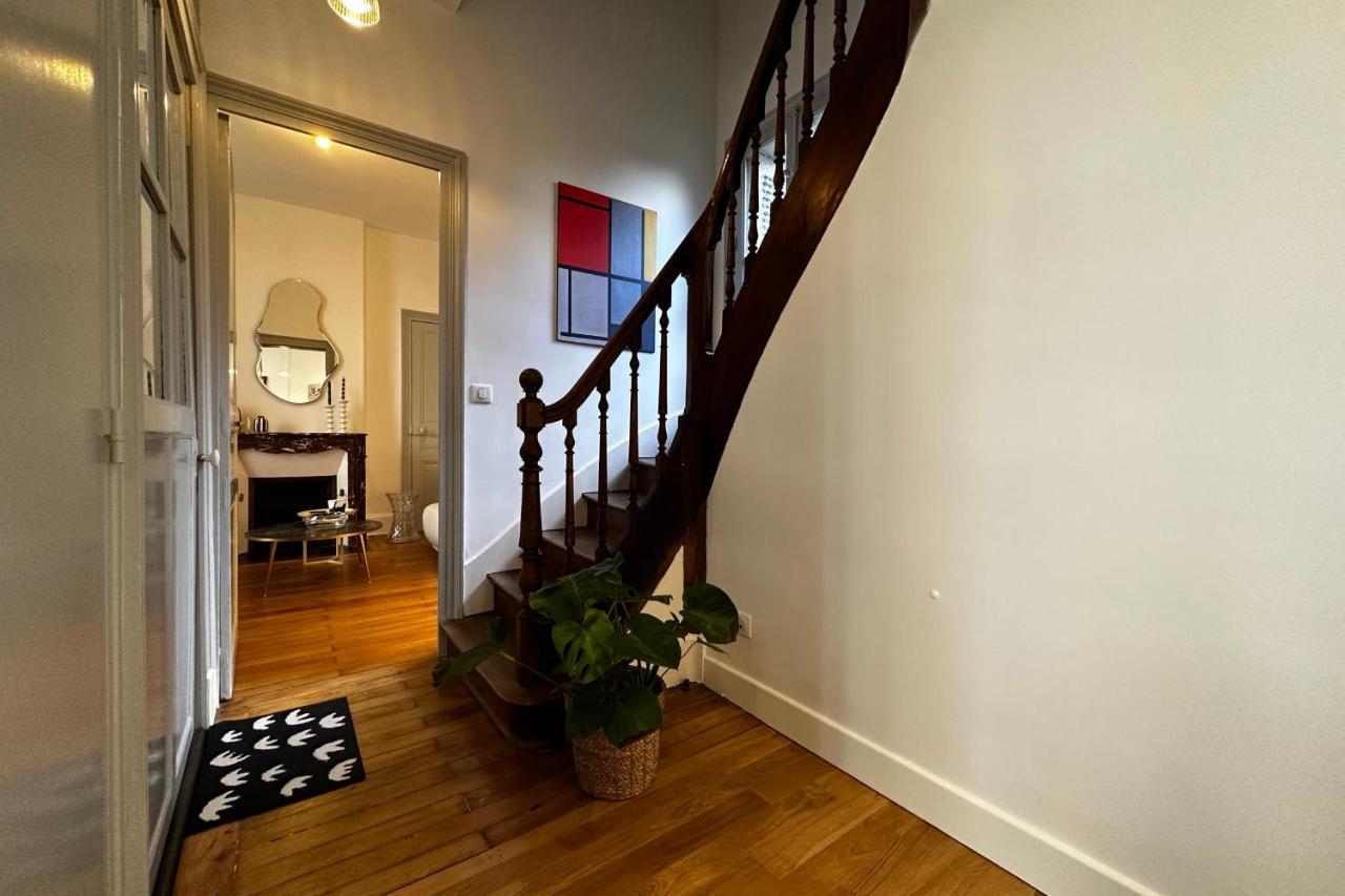 In The Beautiful Districts Of Tours A "Particular" With Great Comfort Villa Exterior foto