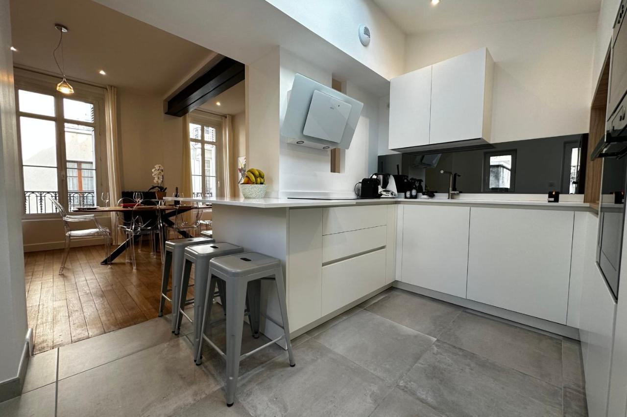 In The Beautiful Districts Of Tours A "Particular" With Great Comfort Villa Exterior foto